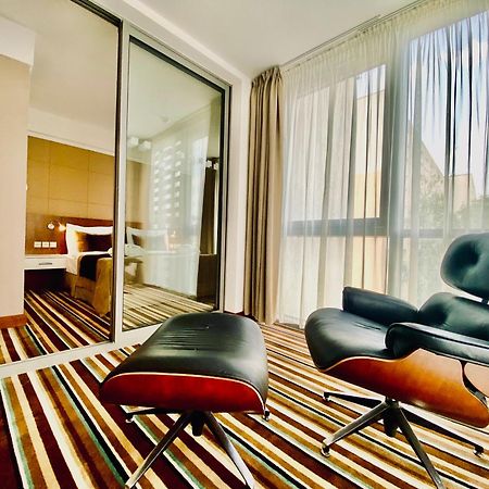 Business Hotel Astrum Laus Levice Exteriör bild